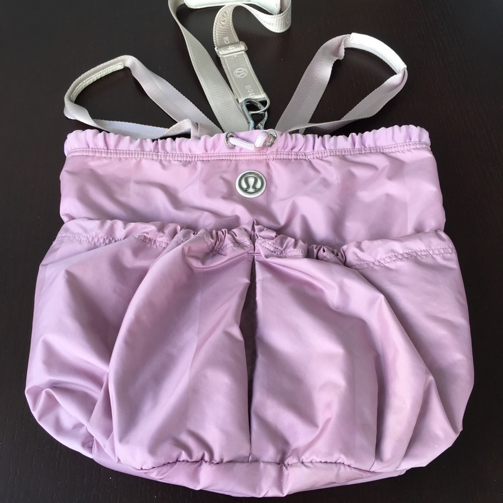 Lululemon Bliss Bag in rose quartz - Picture 2 of 8